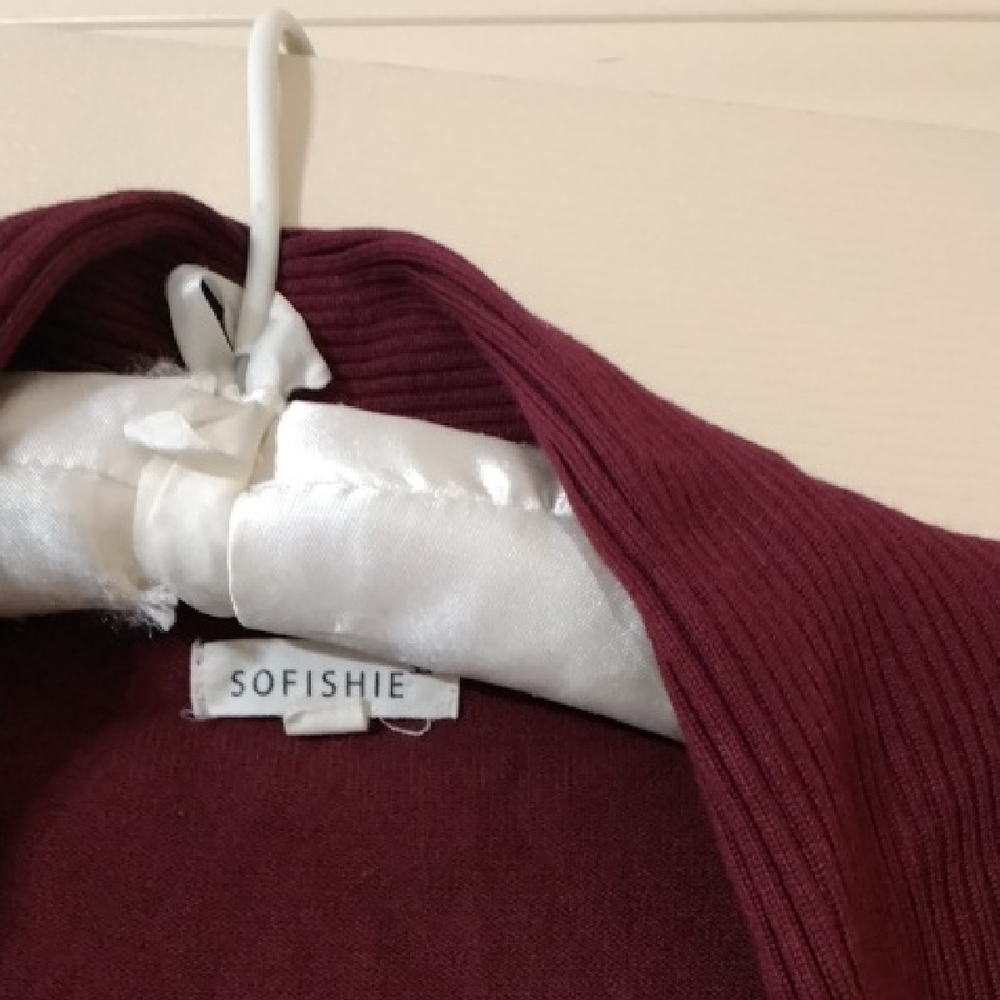 Women’s Open Front Maroon Cardigan Sweater - Picture 2 of 3